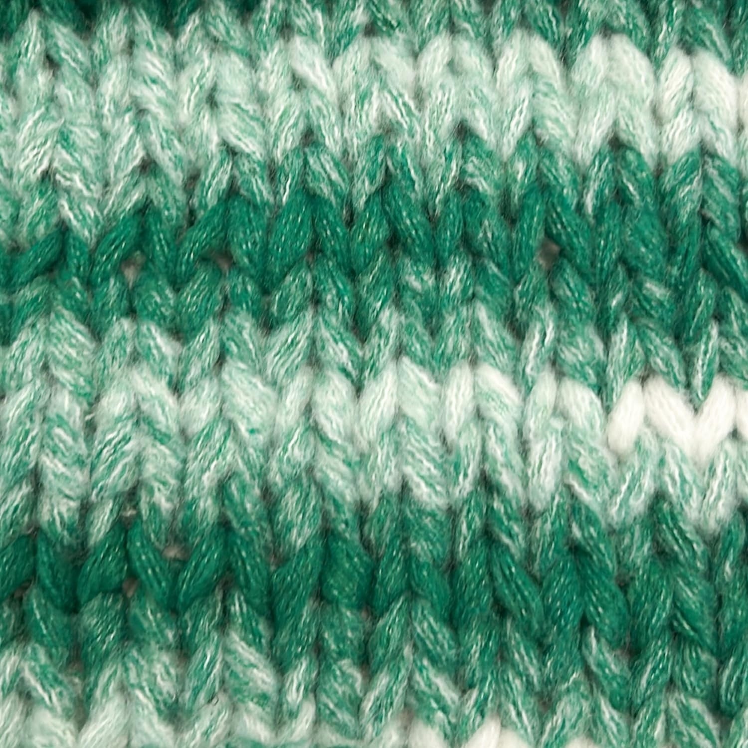 image:imageLion Brand Yarn Cover Story Chainette Blanket Yarn Kelly Green 1 Pack